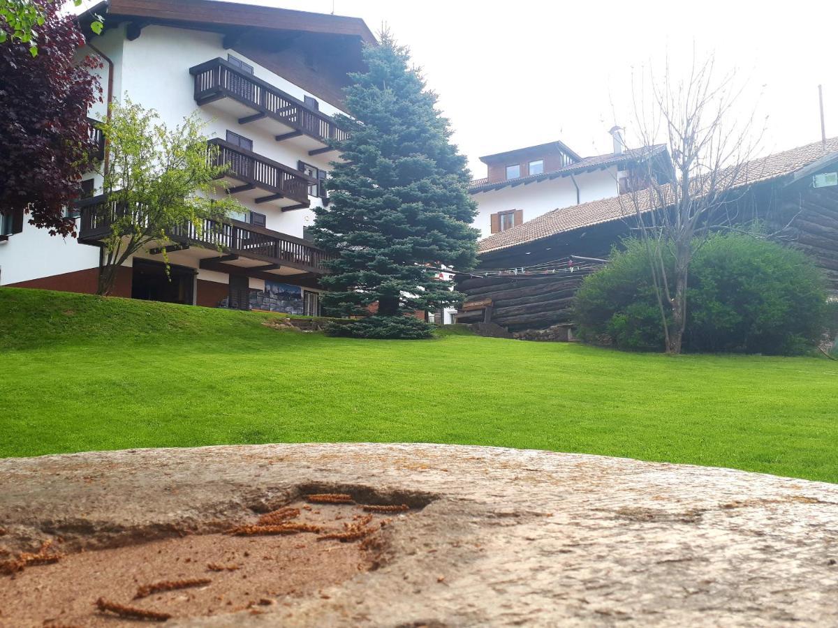 Garni Belvedere Predazzo Exteriör bild
